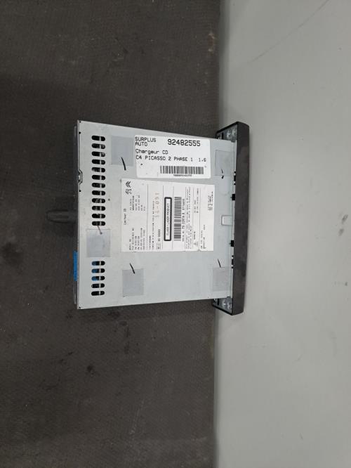 Image Chargeur CD - CITROEN C4 PICASSO 2