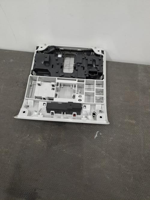 Image Eclairage de plafonnier - SEAT IBIZA 5