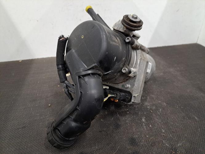 Image Pompe de direction - PEUGEOT 508 1