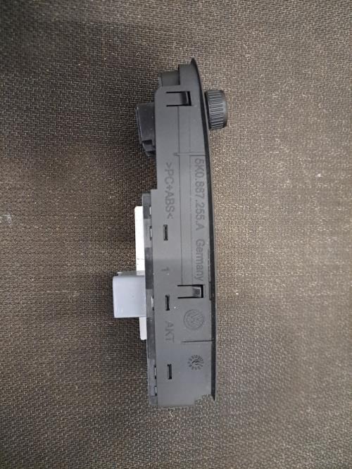 Image Interrupteur de leve vitre avant gauche - VOLKSWAGEN GOLF 6