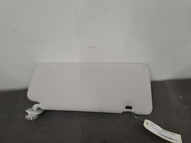 Image Pare soleil gauche - RENAULT CLIO 4