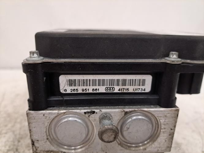 Image Bloc ABS (freins anti-blocage) - CITROEN C4 2