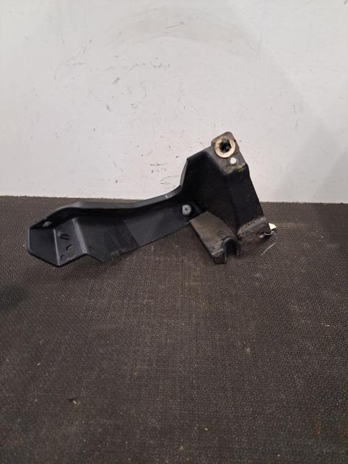 Image Support de pare chocs arriere - RENAULT MEGANE 4