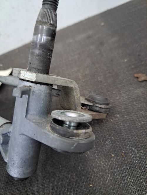 Image Moteur essuie glace avant droit - PEUGEOT 5008 1