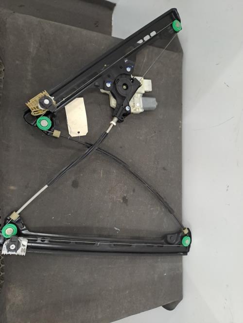 Image Leve vitre electrique avant droit - CITROEN C4 PICASSO 2
