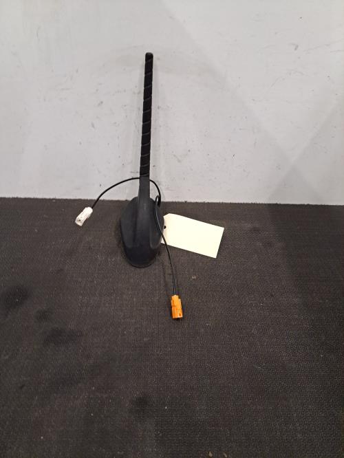 Image Antenne - PEUGEOT 208 2