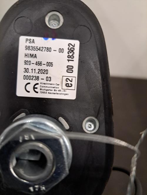 Image Antenne - PEUGEOT 208 2
