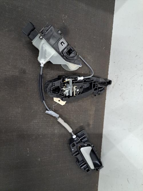 Image Serrure avant gauche - PEUGEOT 208 2