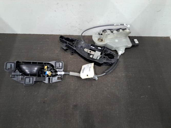 Image Serrure avant gauche - PEUGEOT 208 2