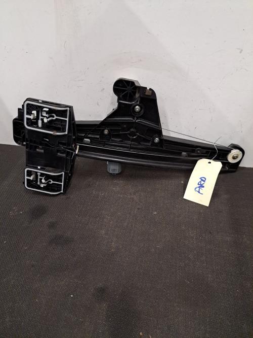 Image Leve vitre electrique arriere droit - PEUGEOT 208 2