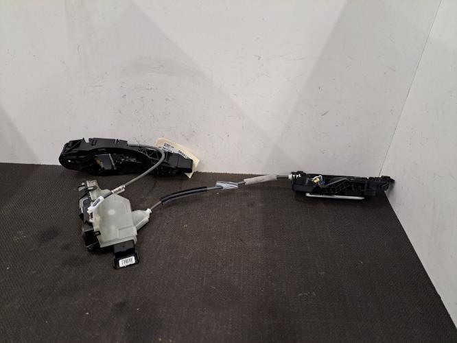Image Serrure avant droit - PEUGEOT 208 2