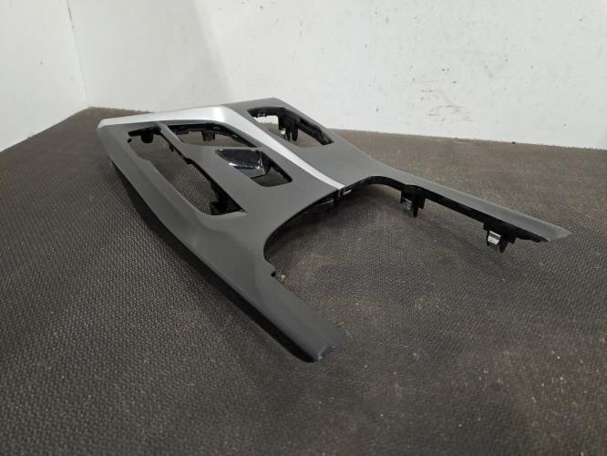 Image Console central (interieur plastique) - BMW SERIE 5 G31