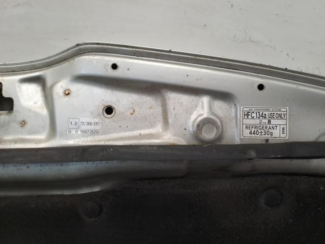 Image Capot - TOYOTA COROLLA VERSO 2