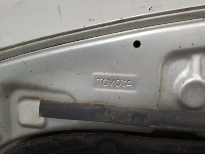 Image Capot - TOYOTA COROLLA VERSO 2