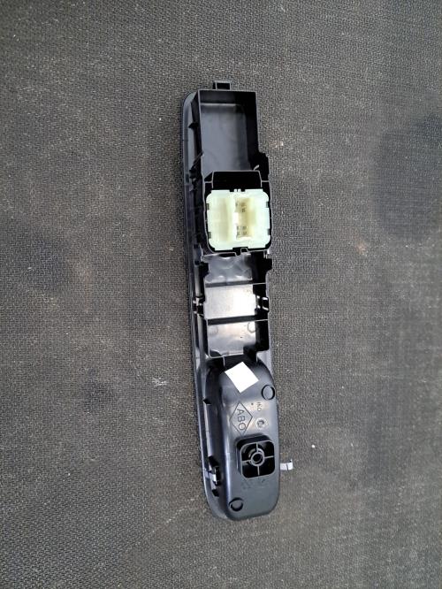 Image Interrupteur de leve vitre avant gauche - DACIA SANDERO 3