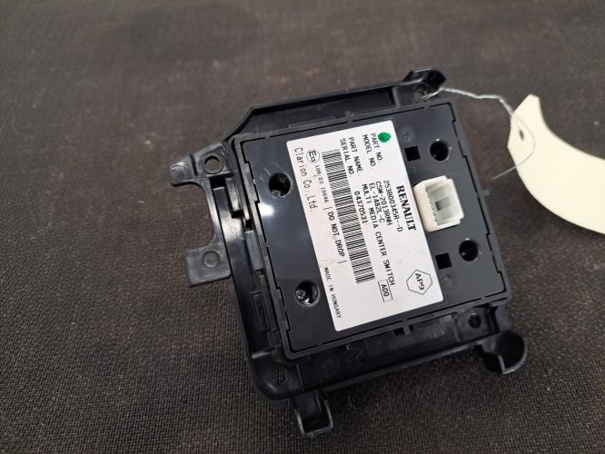 Image Commande GPS - RENAULT MEGANE 3
