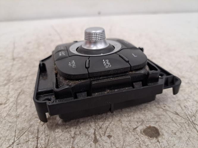 Image Commande GPS - RENAULT MEGANE 3