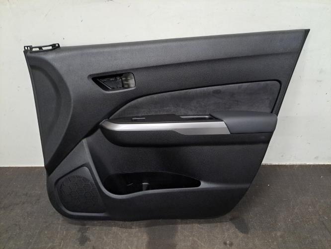 Image Interieur complet - SUZUKI VITARA 2