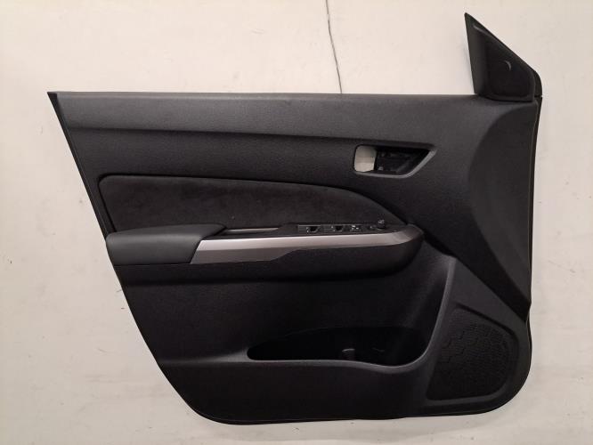 Image Interieur complet - SUZUKI VITARA 2