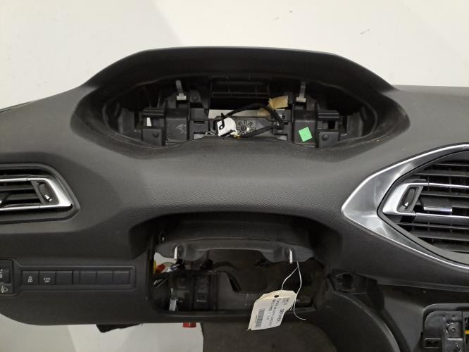 Image Tableau de bord - PEUGEOT 308 2