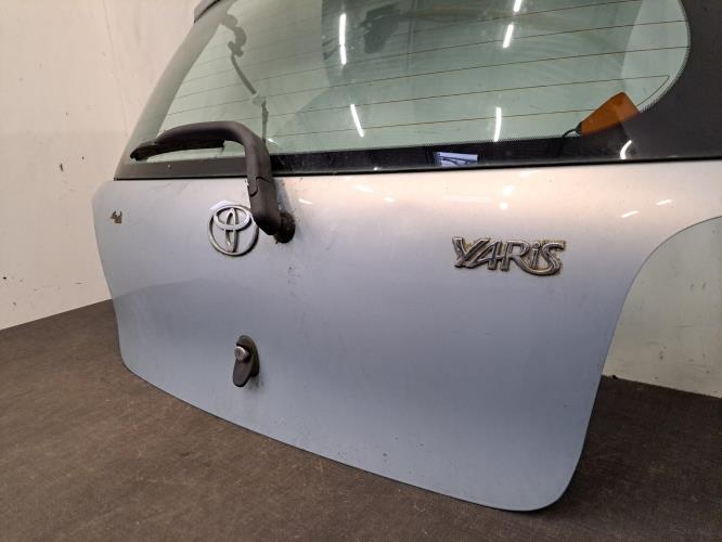 Image Malle/Hayon arriere - TOYOTA YARIS 1