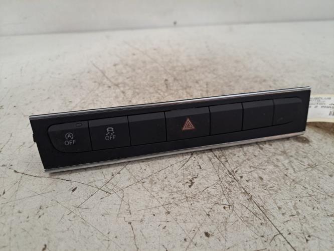Image Bouton de warning - AUDI A3 2