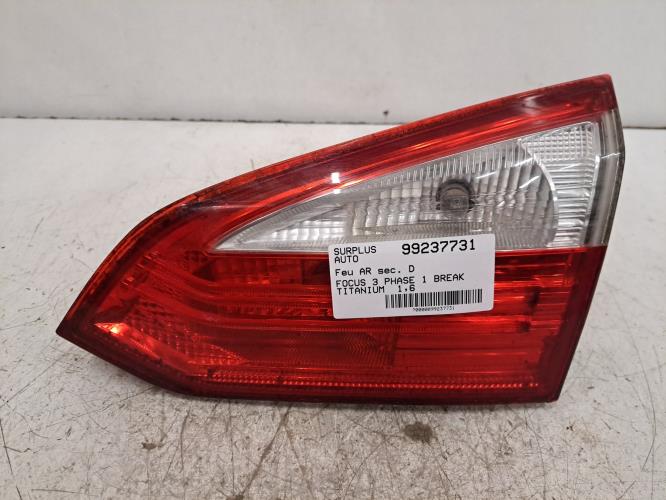 Image Feu arriere secondaire droit (feux) - FORD FOCUS 3