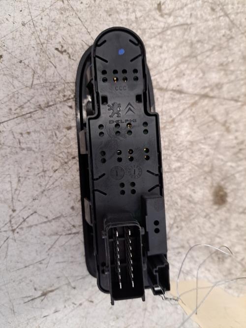 Image Interrupteur de leve vitre avant gauche - CITROEN C3 2