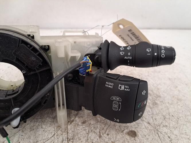 Image Com (Bloc Contacteur Tournant+Commodo Essuie Glace+Commodo Phare) - RENAULT MEGANE 3