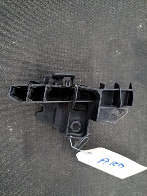 Image Moulure de pare choc arriere - TOYOTA YARIS 3