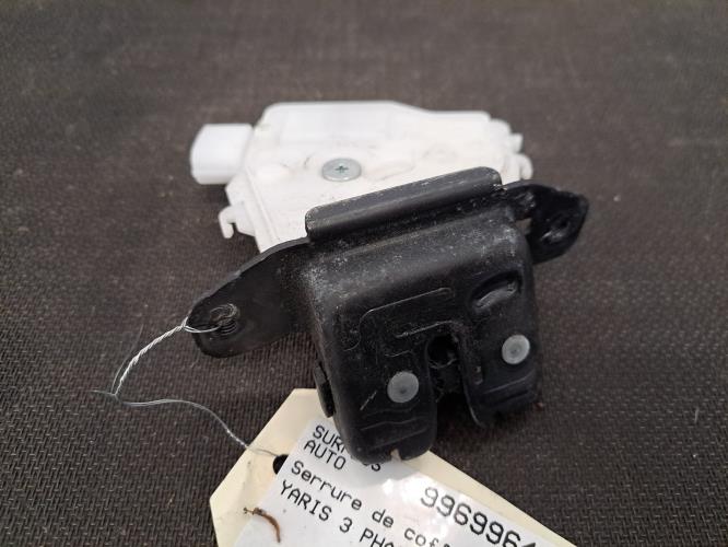 Image Serrure de hayon - TOYOTA YARIS 3