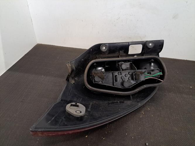 Image Feu arriere principal droit (feux) - RENAULT LAGUNA 2