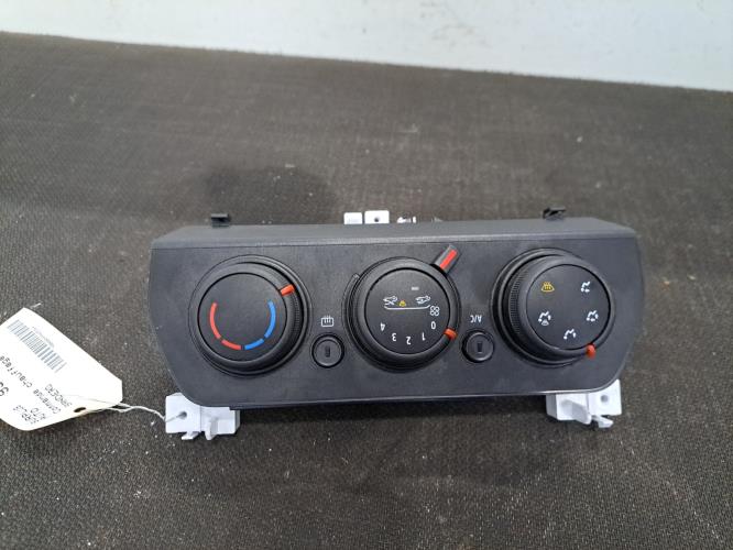 Image Commande chauffage - DACIA SANDERO 3