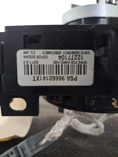 Image Com (Bloc Contacteur Tournant+Commodo Essuie Glace+Commodo Phare) - PEUGEOT 308 1 SW