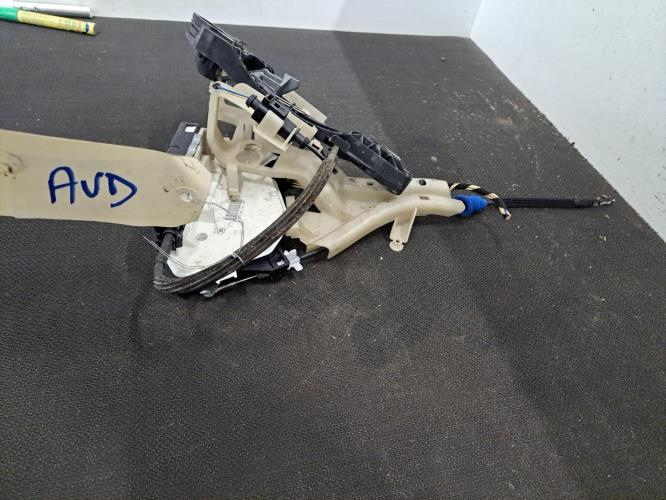 Image Serrure avant droit - VOLKSWAGEN PASSAT 6