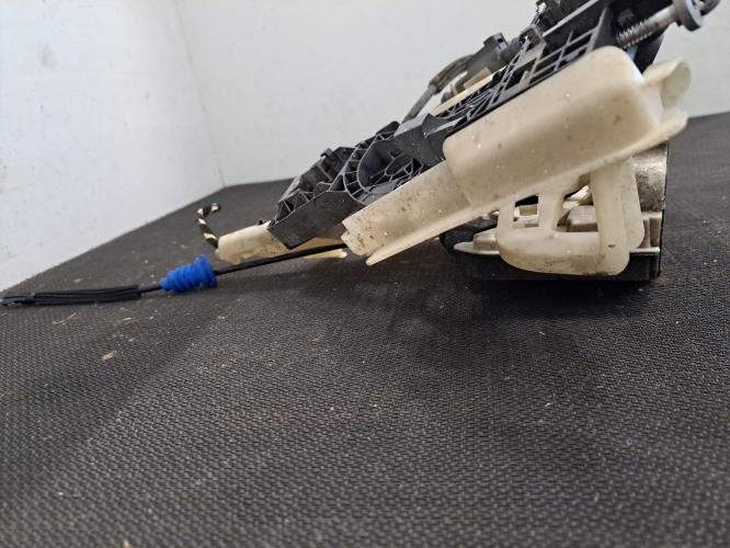 Image Serrure avant droit - VOLKSWAGEN PASSAT 6