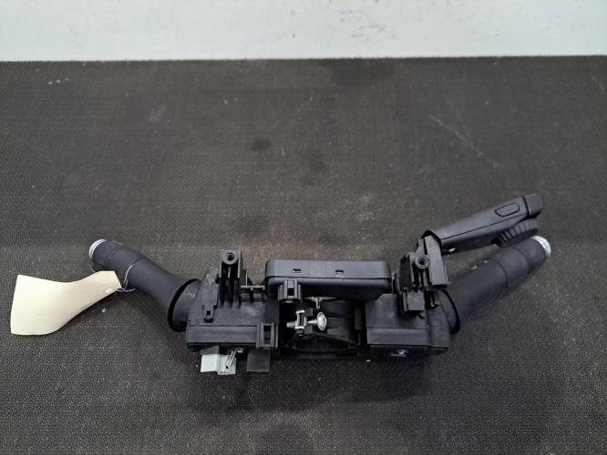 Image Com (Bloc Contacteur Tournant+Commodo Essuie Glace+Commodo Phare) - RENAULT CLIO 5