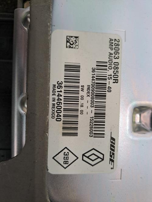 Image Amplificateur audio - RENAULT ESPACE 5