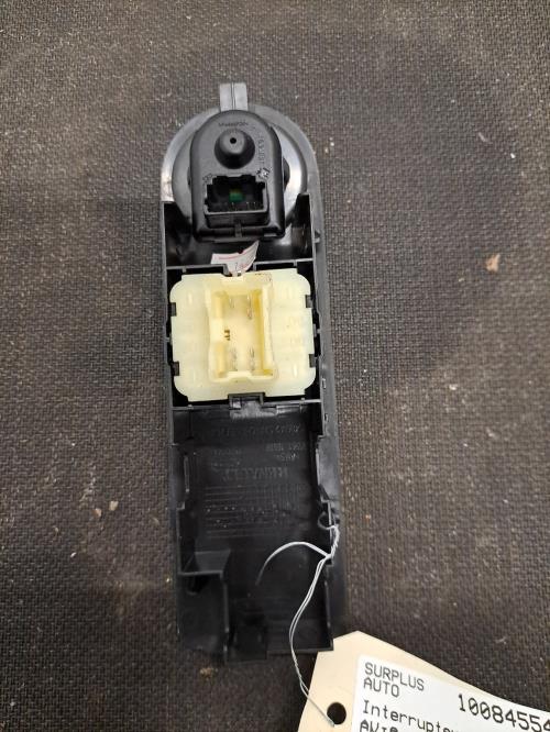 Image Interrupteur de leve vitre avant gauche - RENAULT CLIO 4