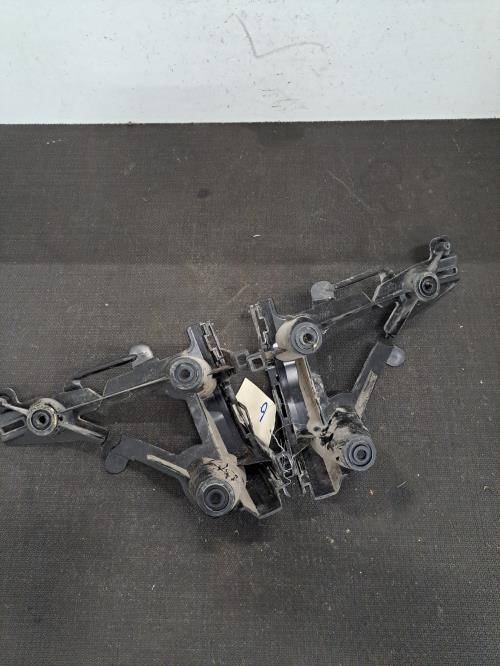 Image Moulure de pare choc arriere - PEUGEOT 2008 1