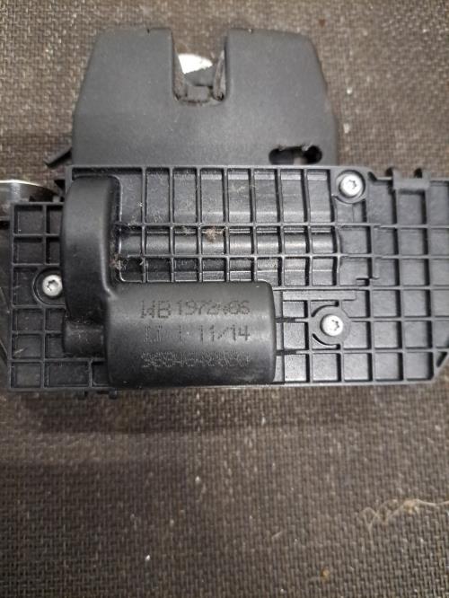 Image Serrure de hayon - PEUGEOT 2008 1