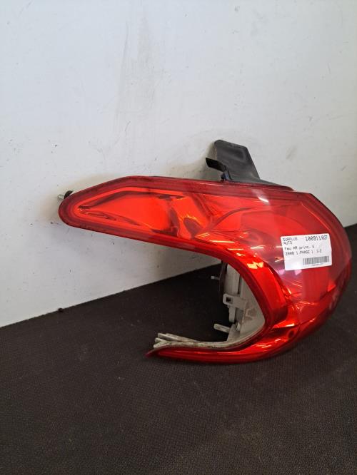 Image Feu arriere principal gauche (feux) - PEUGEOT 2008 1