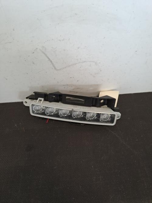 Image Feu diurne avant droit - PEUGEOT 108