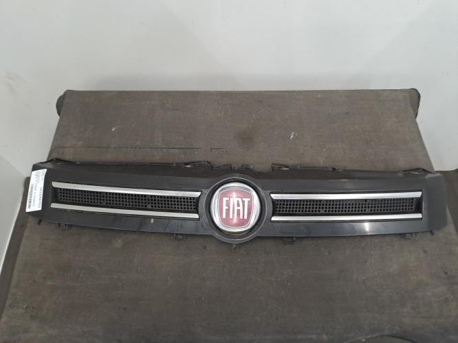 Image Calandre - FIAT PANDA 2