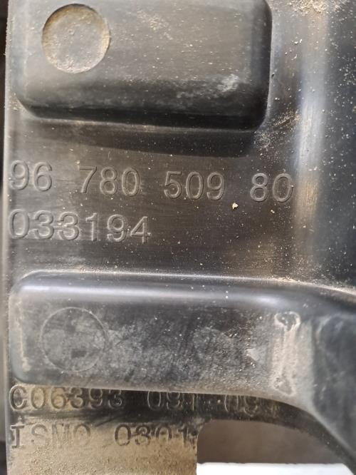 Image Support de pare chocs arriere - PEUGEOT 2008 1
