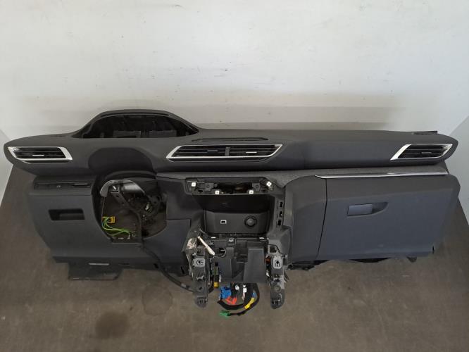Image Tableau de bord - PEUGEOT 3008 2