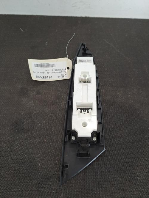 Image Interrupteur de leve vitre avant gauche - MAZDA 3 2