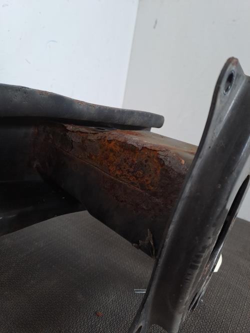 Image Renfort pare choc avant (traverse) - VOLKSWAGEN GOLF 5