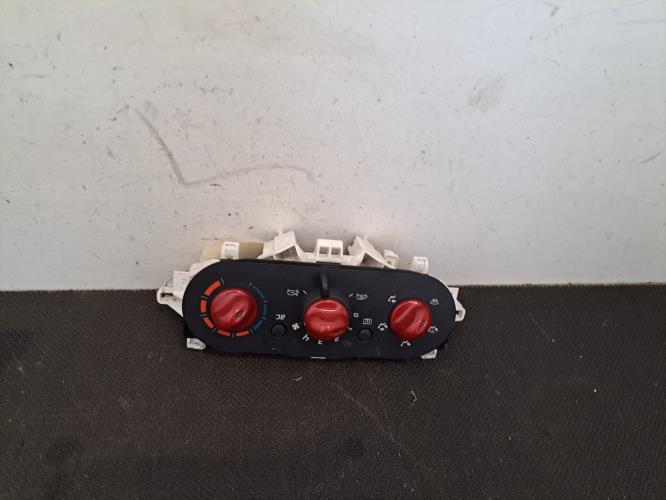 Image Commande chauffage - RENAULT TWINGO 2