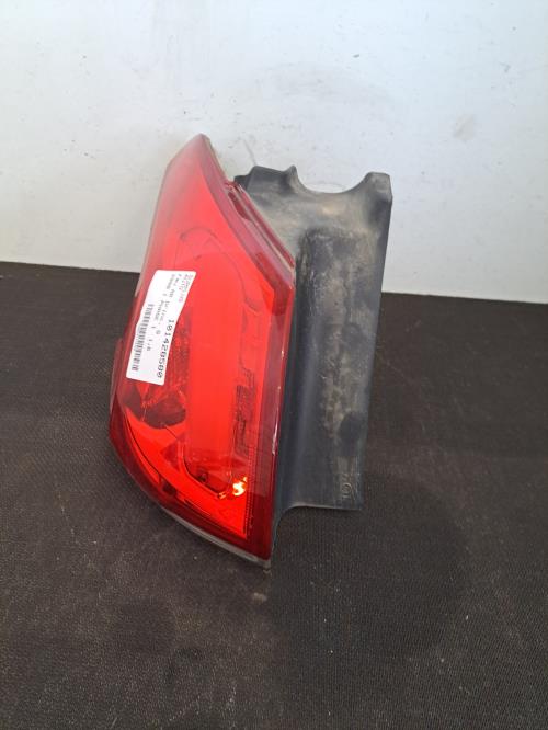 Image Feu arriere principal gauche (feux) - PEUGEOT 2008 1